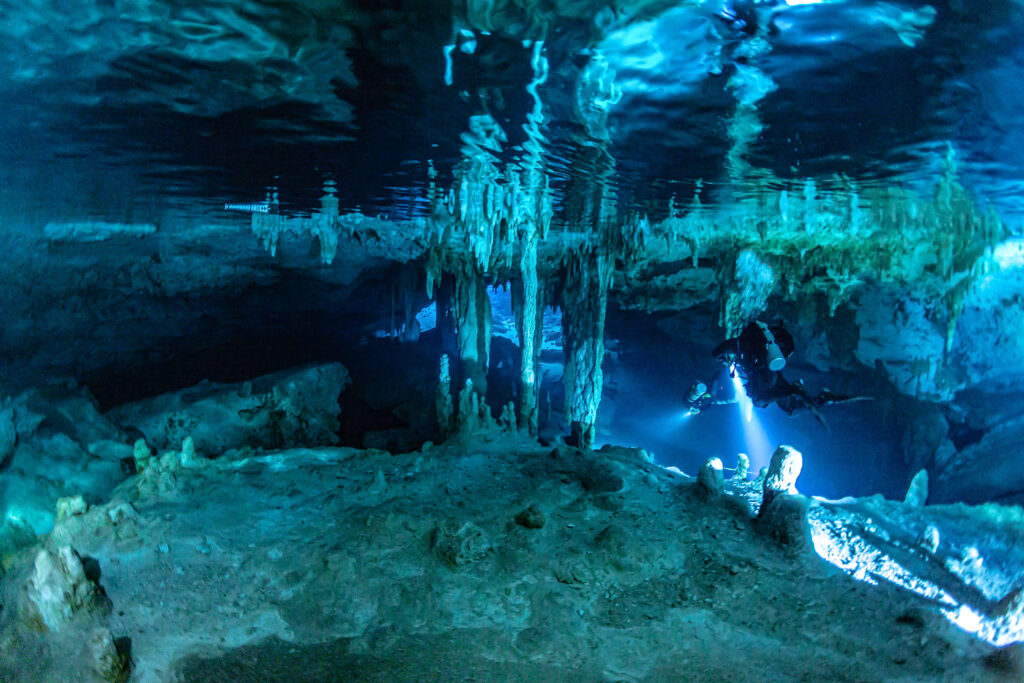 mexico diving cenote dos ojos mexico diving cenote dos ojos