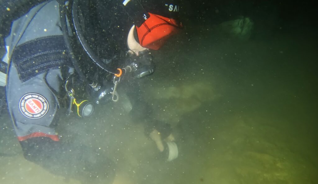 Comment débuter la plongée souterraine au Mexique ? Le guide complet des formations Cavern, Intro to Cave et Full Cave Formation Intro to Cave chez Halocline Explorers