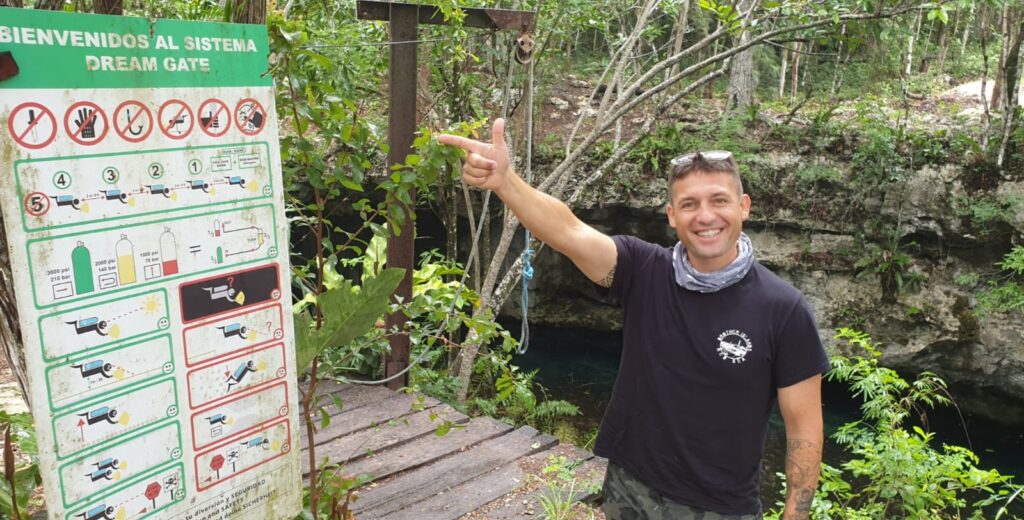 cenote dreamgate plongee plongeur au cenote dreamgate
