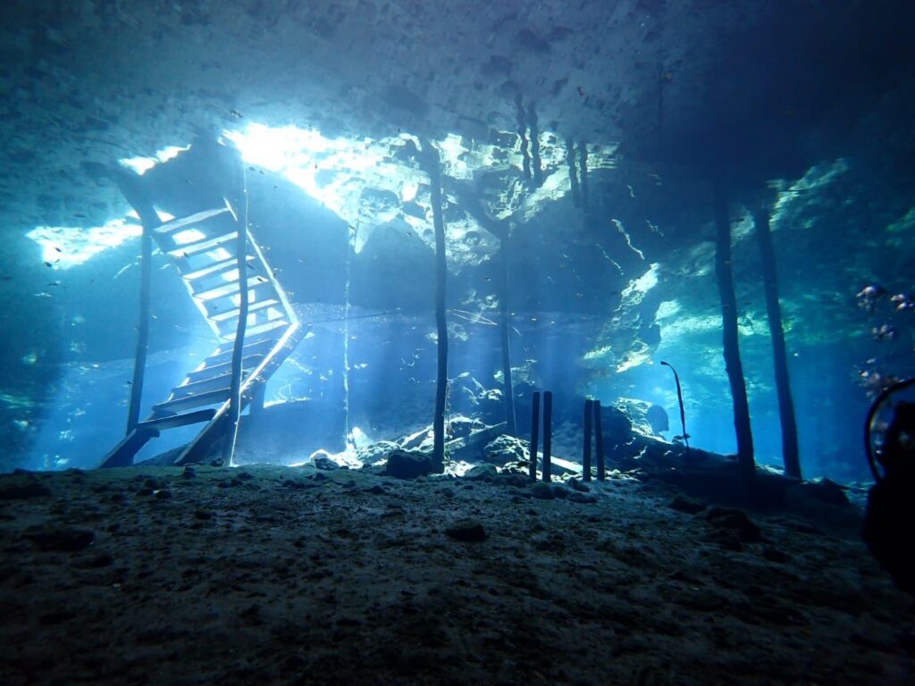 Entrée à l'eau du Cénote Dreamgate