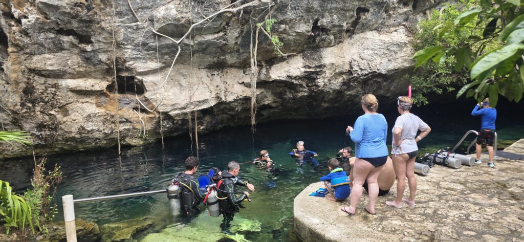Entrance Cenote Kukulkan