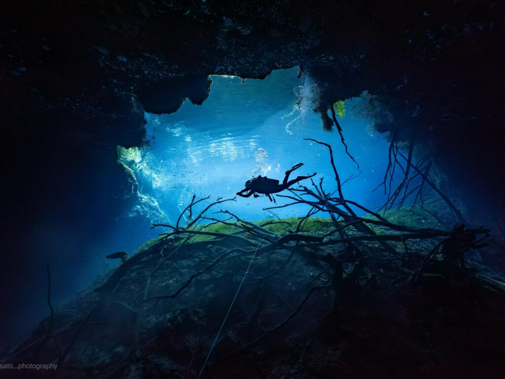 Cenote carwash Halocline explorers (photo by Elesufato photography)
